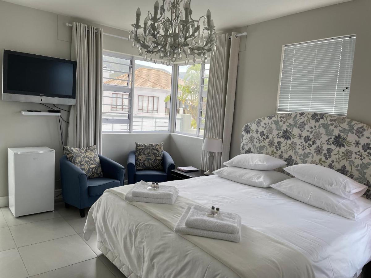 Vermont Hermanus - Views, Sunny, Right On The Sea Екстер'єр фото