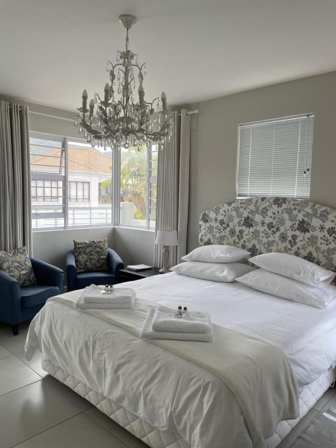 Vermont Hermanus - Views, Sunny, Right On The Sea Екстер'єр фото