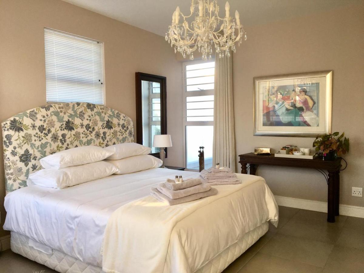 Vermont Hermanus - Views, Sunny, Right On The Sea Екстер'єр фото